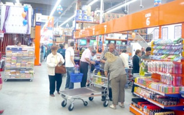 Din cauza ninsorilor, Dedeman 2 îşi amână inaugurarea